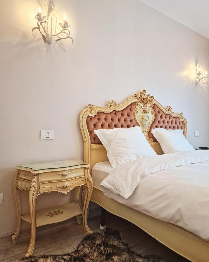 Amor Tirol Busteni (Adults Only) Екстер'єр фото