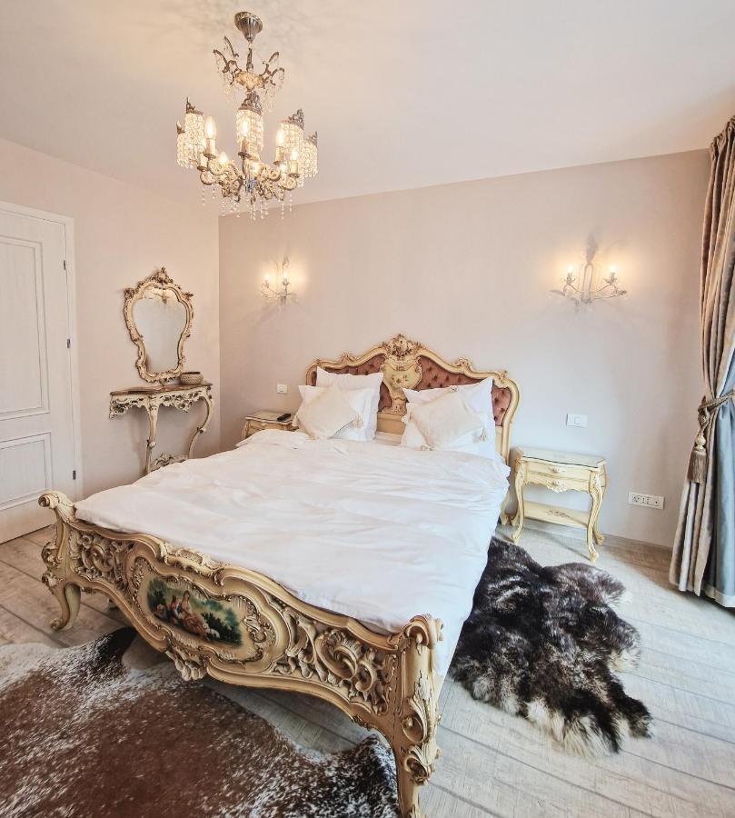 Amor Tirol Busteni (Adults Only) Екстер'єр фото