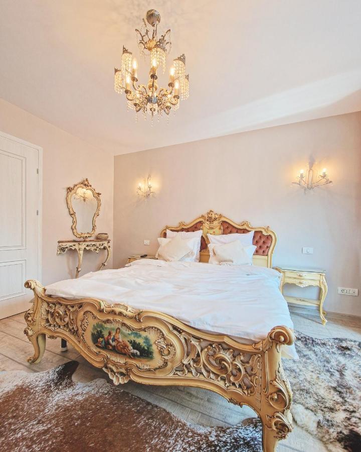 Amor Tirol Busteni (Adults Only) Екстер'єр фото